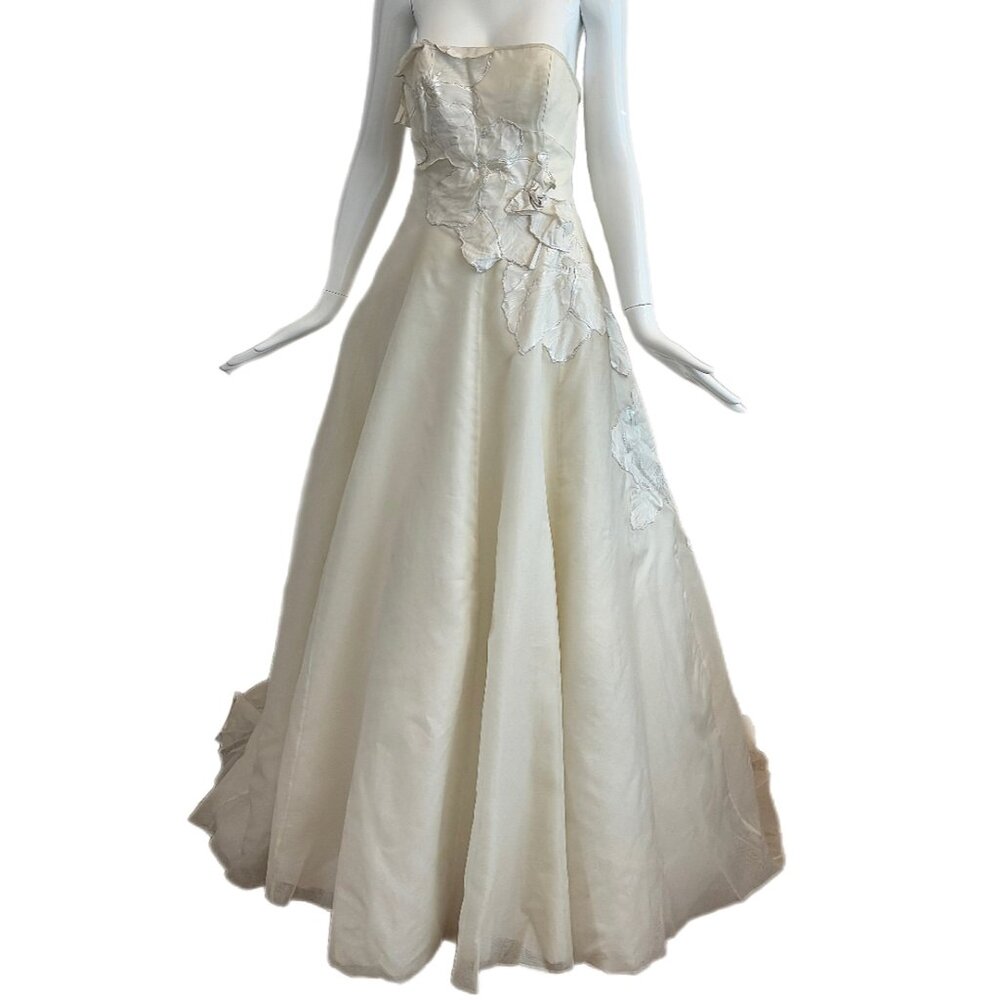 DAVID FIELDEN Sample Floral Applique Bridal Gown Wedding ball gown